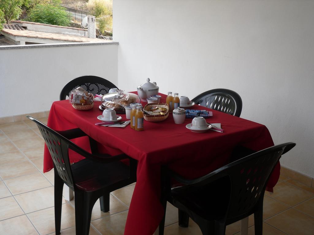 קרדדו B&B Sa Funtana מראה חיצוני תמונה